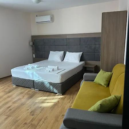 شقة судио диксан بوموري